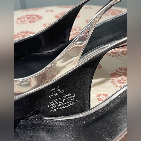 Silver slingback kitten heels - Picture 7 of 10